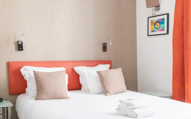 Porte de Versailles Hotel