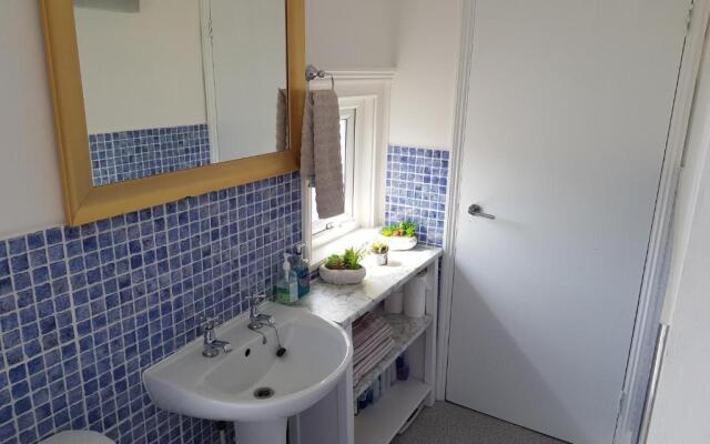 Beautiful Parkview Apartment in Seaside Eastbourne