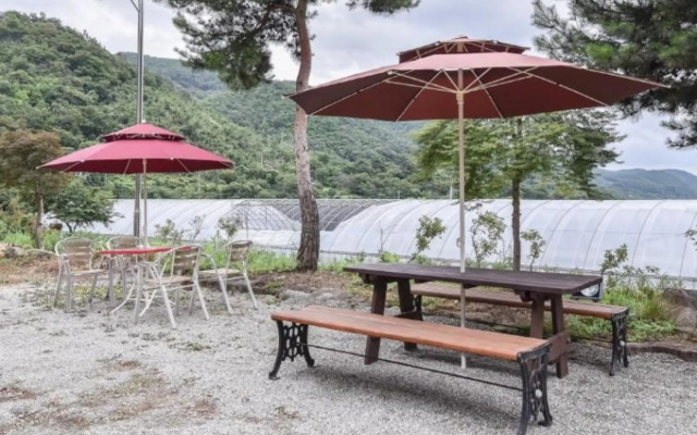 Gwangyang Sandalbaengi Pension