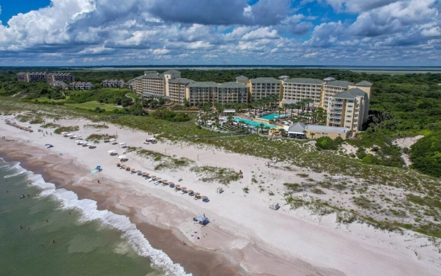 Fairway Oaks Villa Condo includes 2 Bicycles for Rides on Wonderful Bike Trail by RedAwning