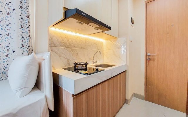 Homey And Simply Look Studio Room Apartment B Residence