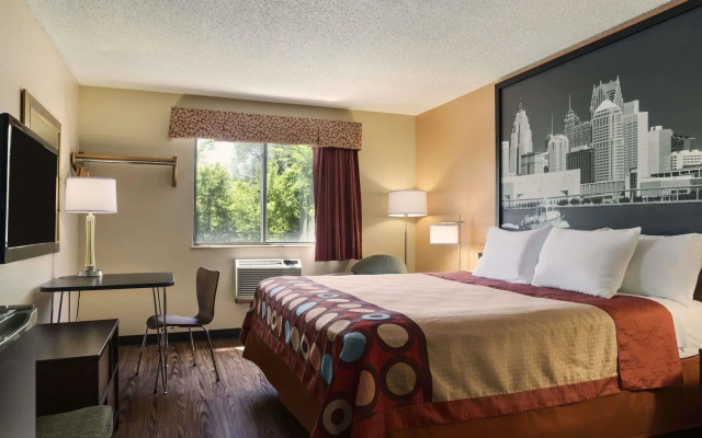 Super 8 Taylor/Detroit Area