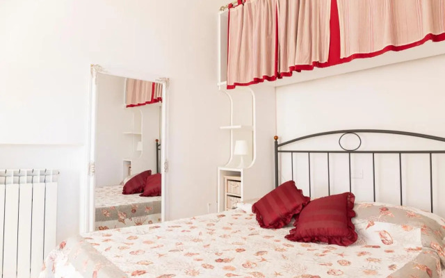 Nice villa only 100m from the beach