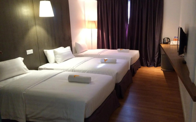 T+ Hotel Butterworth