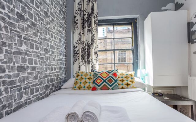 Quirky 2 Double Bedroom Apartment on Brick Lane