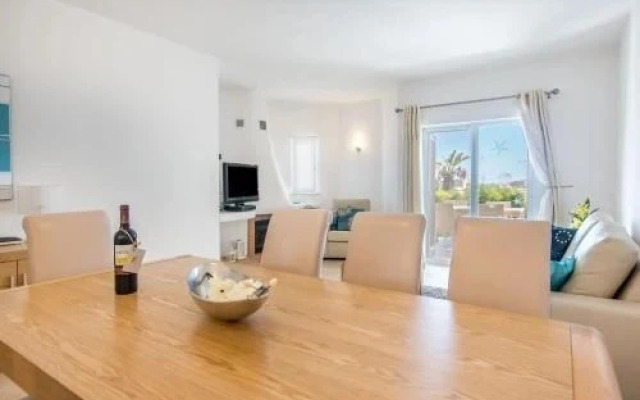 #025 Relaxing and Quiet House with Pool