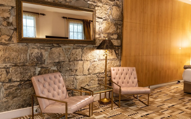 Islington Hotel