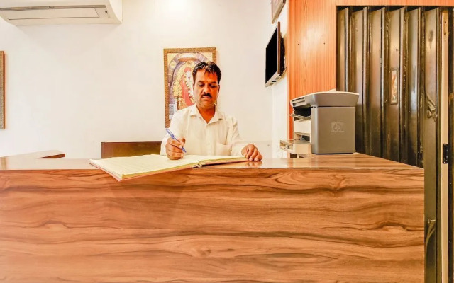 OYO 30764 Hotel Jj International