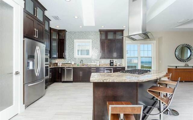 Hawks Cove - Six Bedroom Home