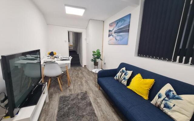 West Street 3-Bed 3-Ensuite Apartment Leicester