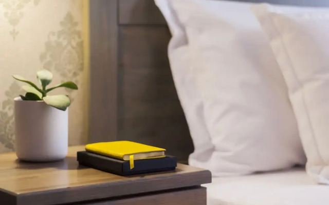 Rooms by Alexandra Hotel