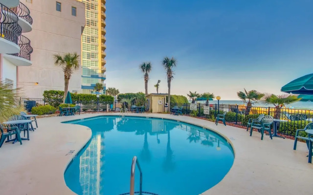 Private 3BR's at Palms by Hosteeva