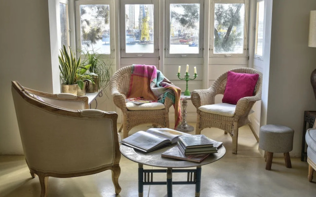 Sea Breeze Apartment