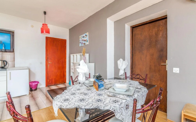 Stunning Apartment in Stara Baska With Wifi