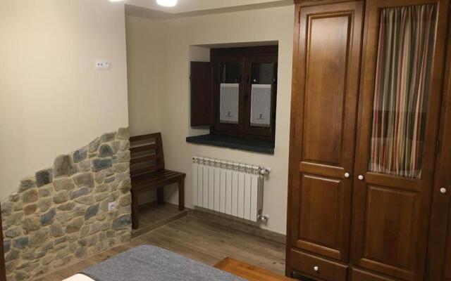 La Casa Vieja de Caneo - APARTAMENTOS RURALES 3 llaves