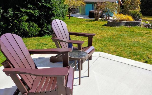 Secret Beach B&B Suites