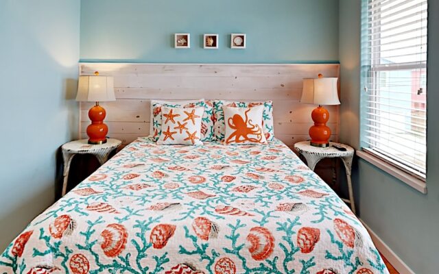 Station Street - 4 Br Townhouse