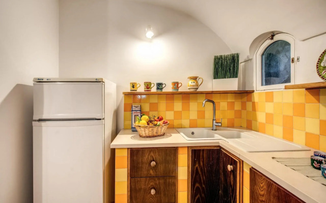 Villa Giulia amazing villa with pool, patio, bbq and sea views