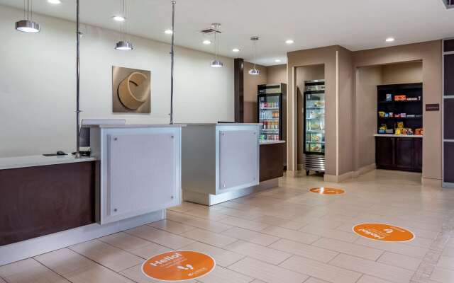 Comfort Inn & Suites Cleveland TX