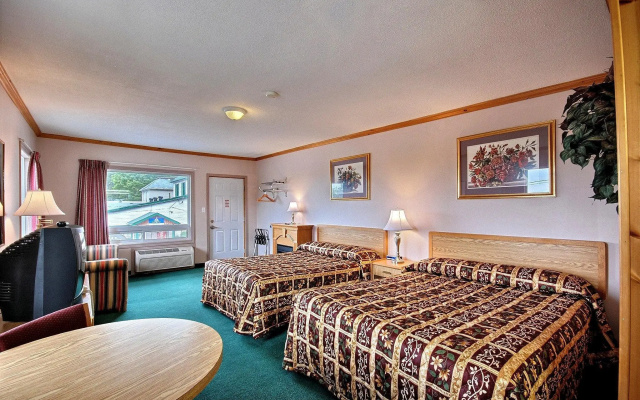 Knights Inn Huntsville, ON