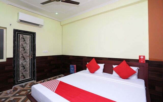 Radhika Guest House By OYO Rooms