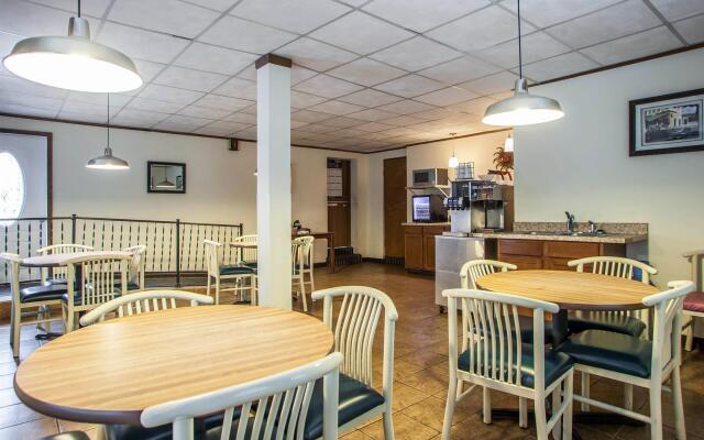 Economy Inn & Suites
