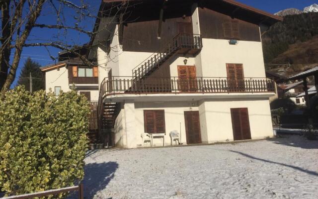 Appartamento a Borno + 500 mq di giardino