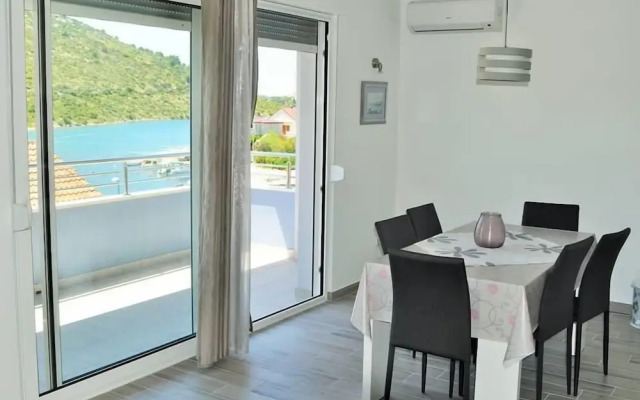 Apartments Zora 1629