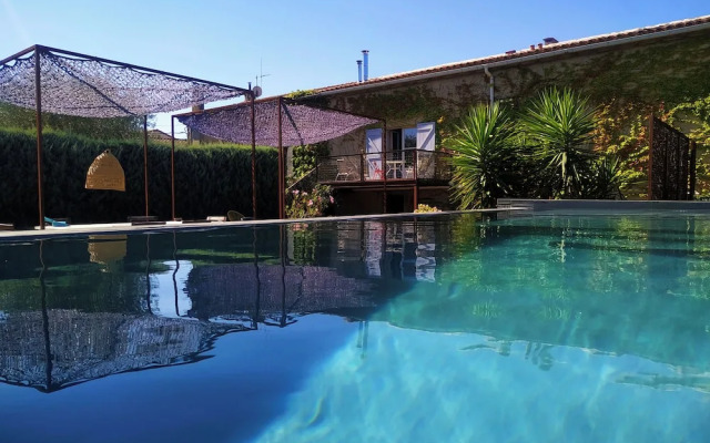 Les Grands Cyprès - chambres d'hôtes, bed and breakfast