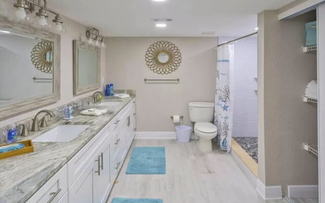 San Remo Beach Front Condo Star5Vaca