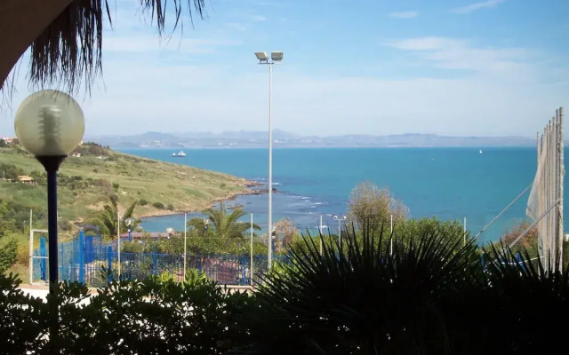 Panoramic Villetta on the Sicilian sea