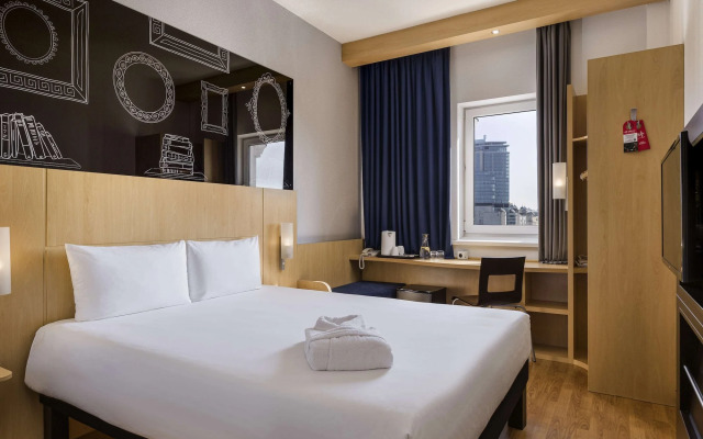 ibis Киев Центр