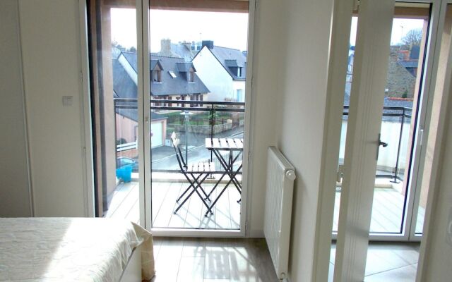 Dinard centre calme 2 Chambres Balcon