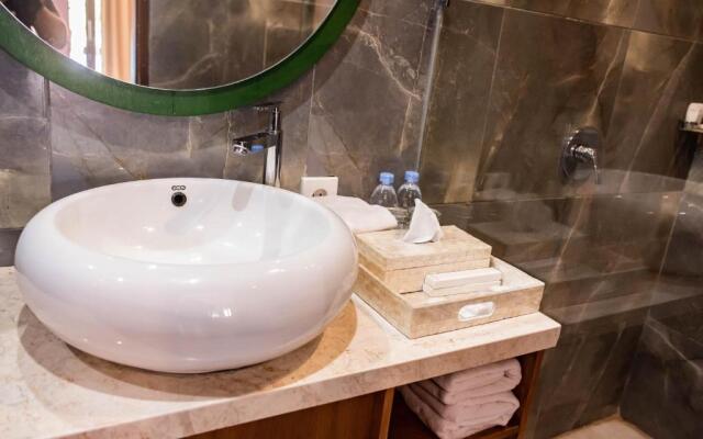 Apple Villa & Suite Seminyak