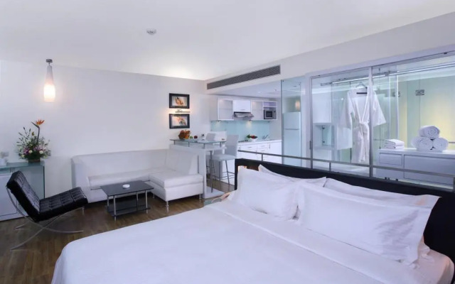 St Laurn Suites