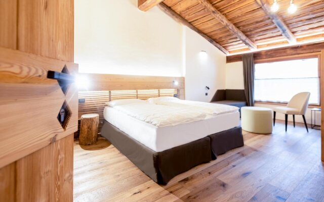 Curt di Clement Eco Mobility Hotel