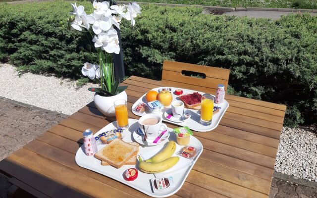 Hotel Kyriad BESANCON - Palente