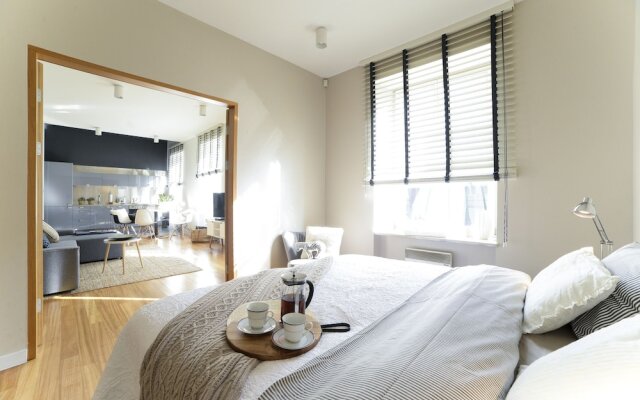 Chmielna City Center