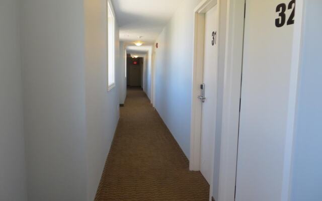 Travellers Motel - New Wing