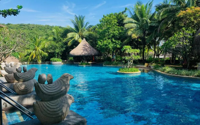 Shixishu Jianguo Yalong Bay Resort Hotel