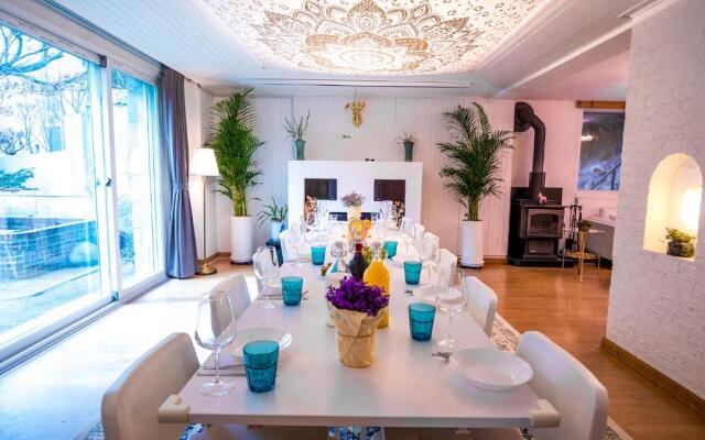 SG-Entire Serviced Residence & Home Concierge
