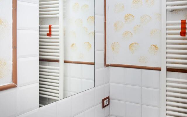 Edera in Poggibonsi With 1 Bedrooms and 1 Bathrooms