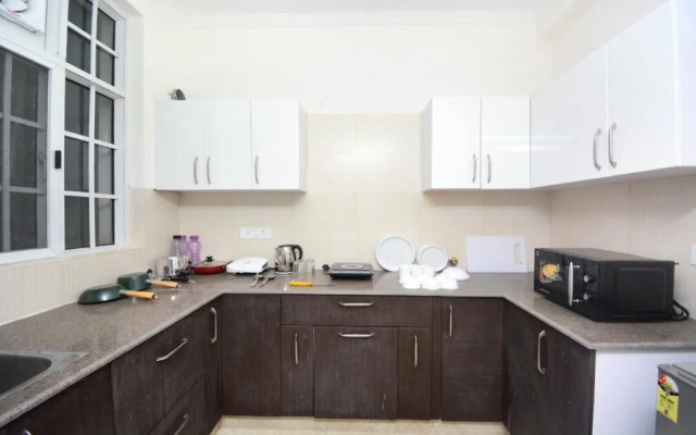 OYO Home 29340 Enticing 2BHK Apartment Kamyana
