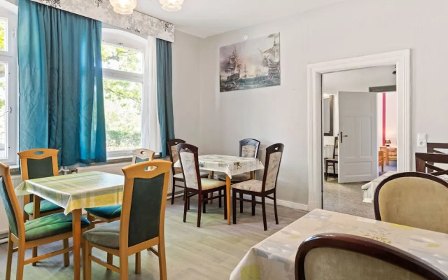 Delightful Apartment in Klein Pravtshagen With Boating
