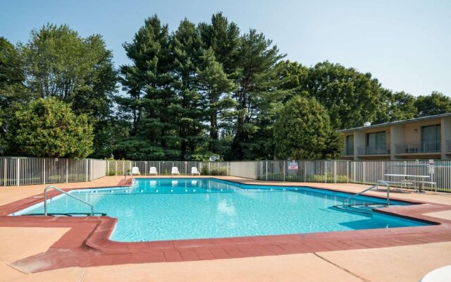 Quality Inn Greenfield