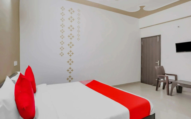 R P Residency by OYO Rooms