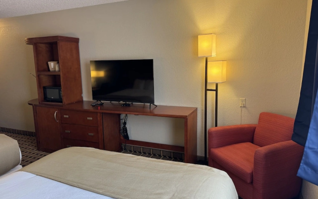 Crossroads Hotel
