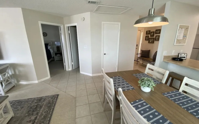 Bienvenue 1 Bedroom Condo