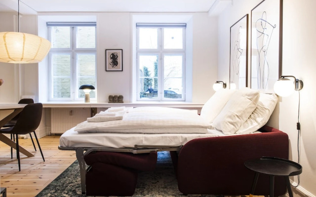 Town Hall apartments by Daniel&Jacob’s