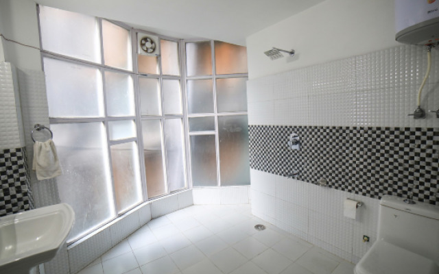 OYO 18419 Home Cozy Stay Near Mall Road
